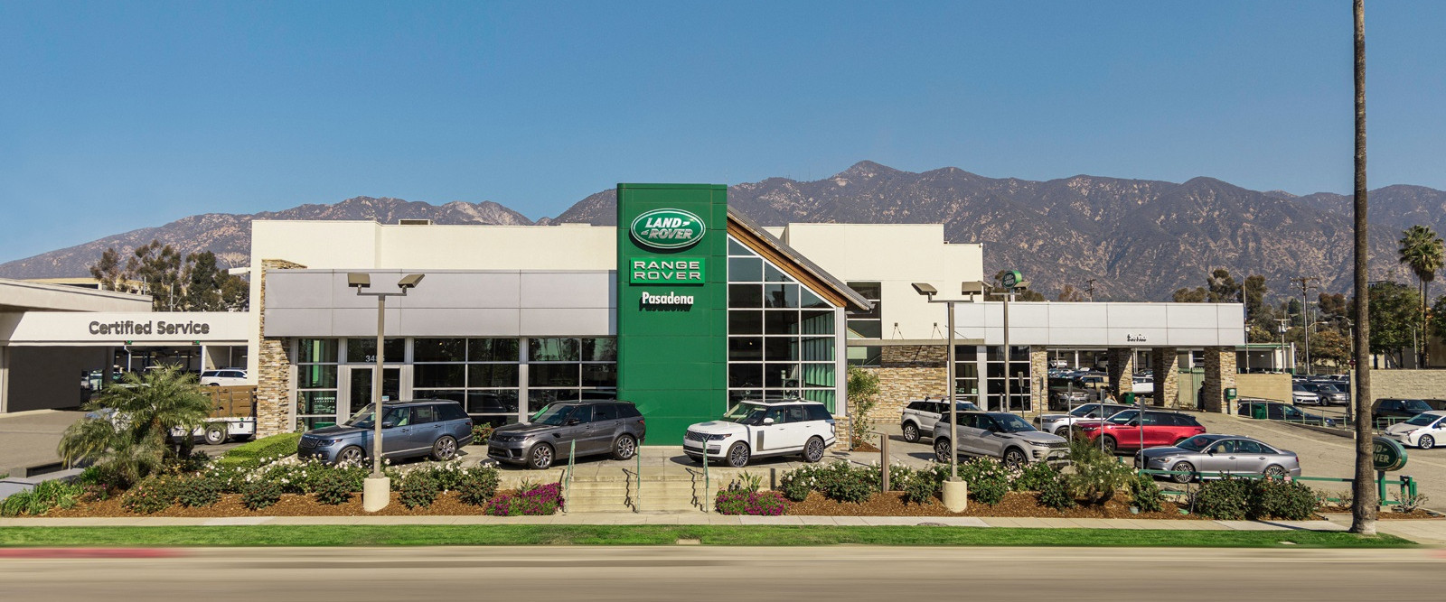 US Property Trust - Land Rover Pasadena